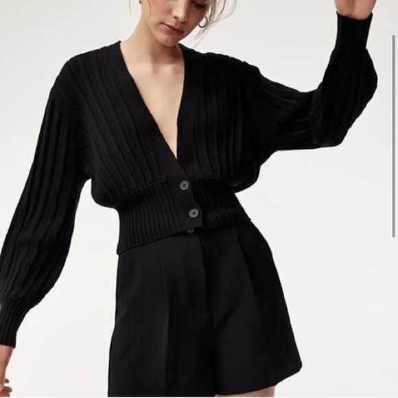 *SOLD* Aritzia Plunge Front Cardigan - Picture 2 of 5